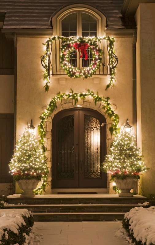 98+ Magical Christmas Light Decoration Ideas for Your Yard 5 outdoor Christmas light decoration ideas 3 98+ Magical Christmas Light Decoration Ideas for Your Yard - 5