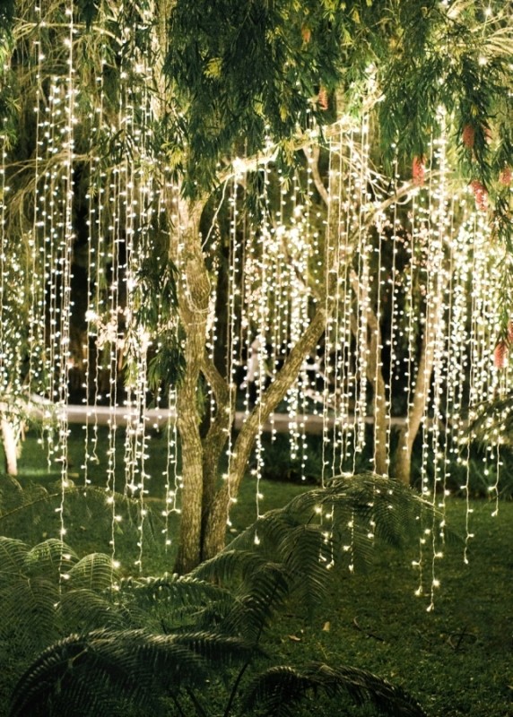 outdoor-Christmas-light-decoration-ideas-35 98+ Magical Christmas Light Decoration Ideas for Your Yard