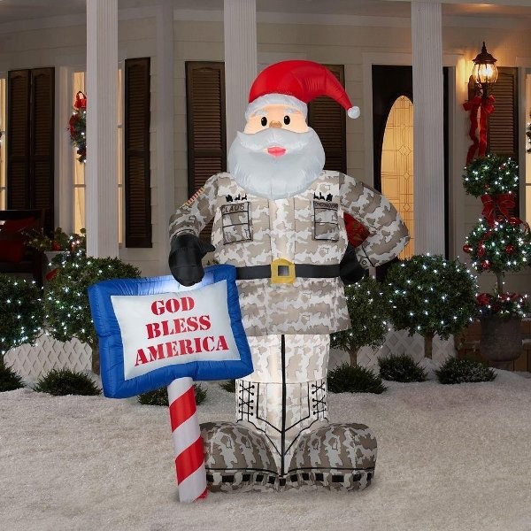 98+ Magical Christmas Light Decoration Ideas for Your Yard 47 outdoor Christmas light decoration ideas 45 98+ Magical Christmas Light Decoration Ideas for Your Yard - 47