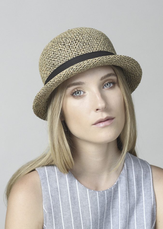 straw hat for women 8 Catchy Hat Trends for Men & Women in Summer - 3