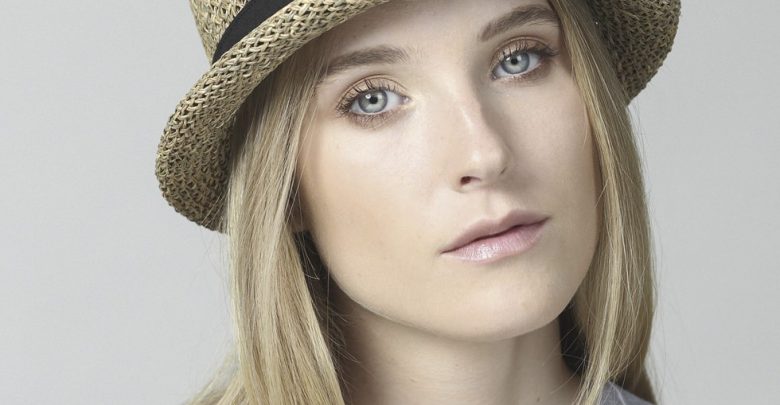 straw hat for women 8 Catchy Hat Trends for Men & Women in Summer - Fashion Magazine 2