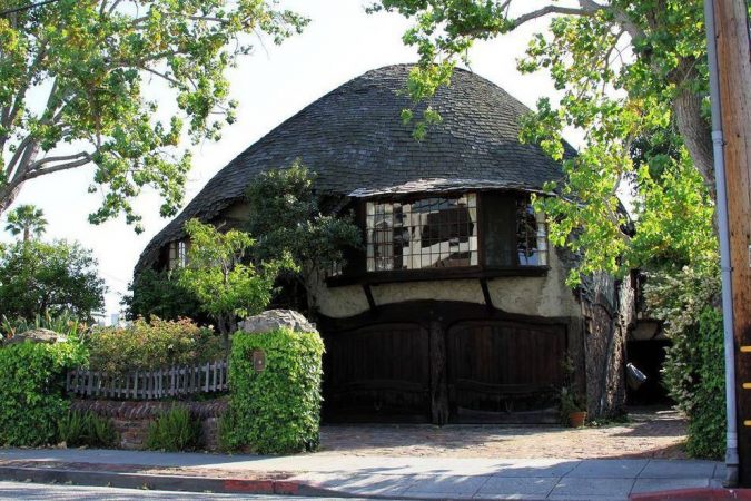 the-hobbits-house-culver-city-Los-Angeles-675x450 Top 10 Cool & Unusual Things to Do in Los Angeles