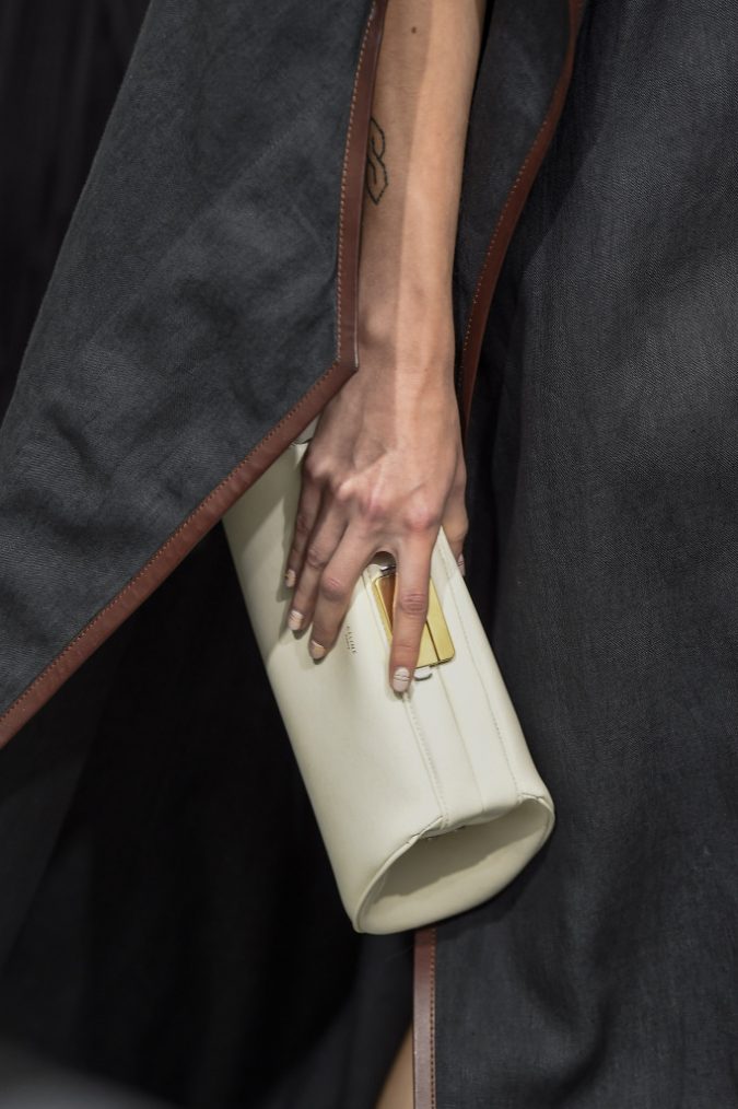 Celine White Boxy Clutch Bag Spring 2018 20+ Newest Women Handbag Trends To Boom - 21