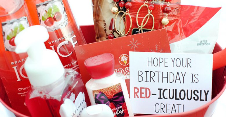 Redbirthday 1 Top 7 Ideas for Extraordinary Birthday Gifts - scratch off bucket list 1