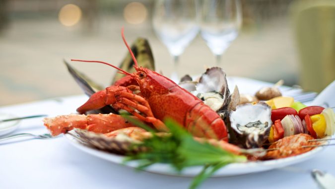 lobster-on-a-plate-675x380 Top 10 Surprising Health Benefits of Lobster