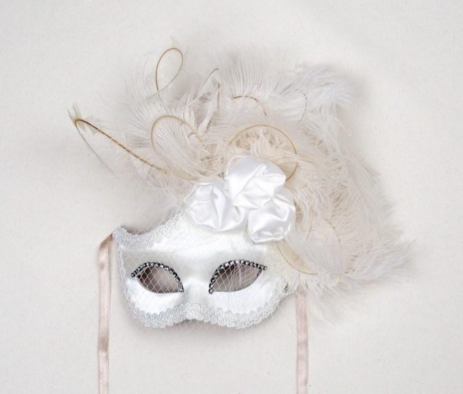 mask dolce rosa white Top 10 Stylish Women's Masquerade Masks for Christmas - 6