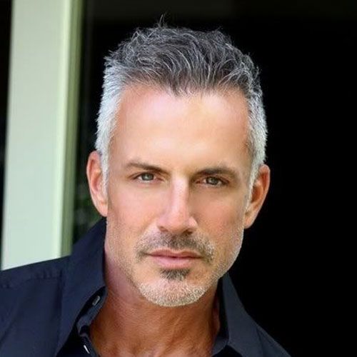 tonnn 8 Fashionable Hairstyles For Every Man In His 40's - 11