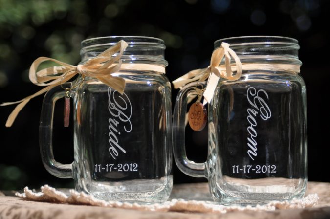 Mason Jars with Handles for Wedding 10 Outdated Wedding Trends to Avoid - 14