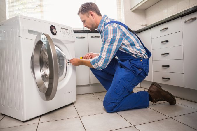 Washing-machine-repairman-appliances-repair-technician-675x450 Top 10 Washing Machine Parts That Need Repair in Canada