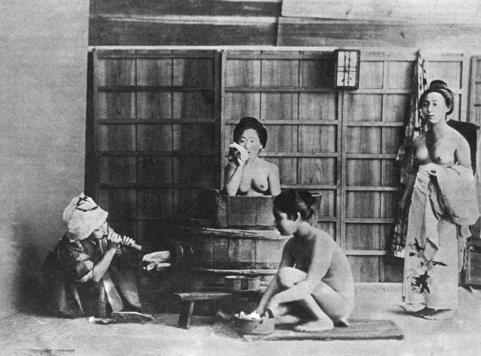 bathing in Japan The Truth about Bathing throughout the Years [+500 Years Bathing History] - 10