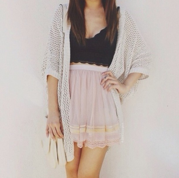 bta top and pink skirt and cardigan summer women outfits Top 10 Lovely Spring & Summer Outfit Ideas - 5