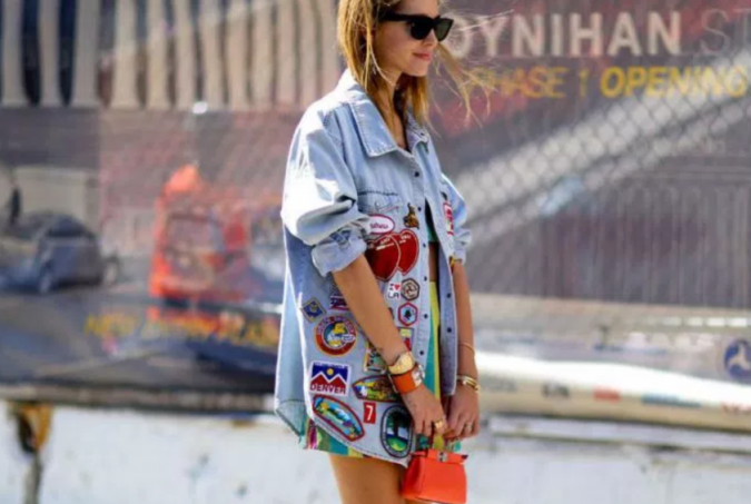 customized denim jacket women outfit 12 Outdated Fashion Trends Coming Back - 8