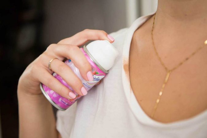 stain removing with shaving cream 2 Top 10 Tricks to Remove Makeup Stains from Clothes Easily - 3