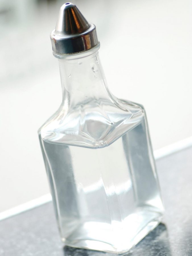 Top 10 Tricks to Remove Makeup Stains from Clothes Easily 15 vinegar Top 10 Tricks to Remove Makeup Stains from Clothes Easily - 15