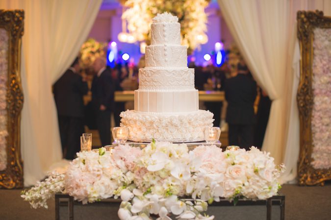 wedding-cake-table-3-675x449 10 Outdated Wedding Trends to Avoid in 2018