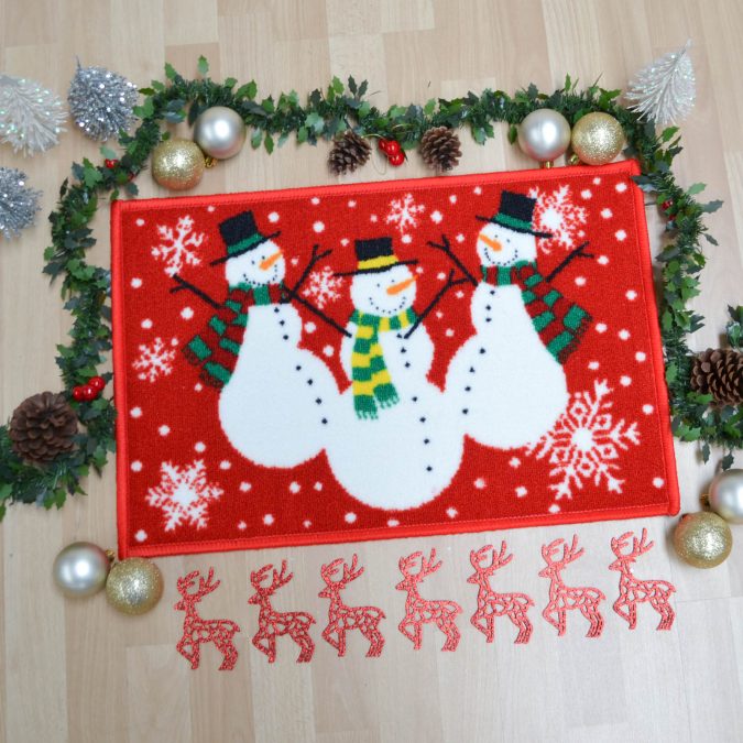 Christmas rug Top 10 Ideas To Make Your Home Look Magical and Enjoyable For Holidays - 17