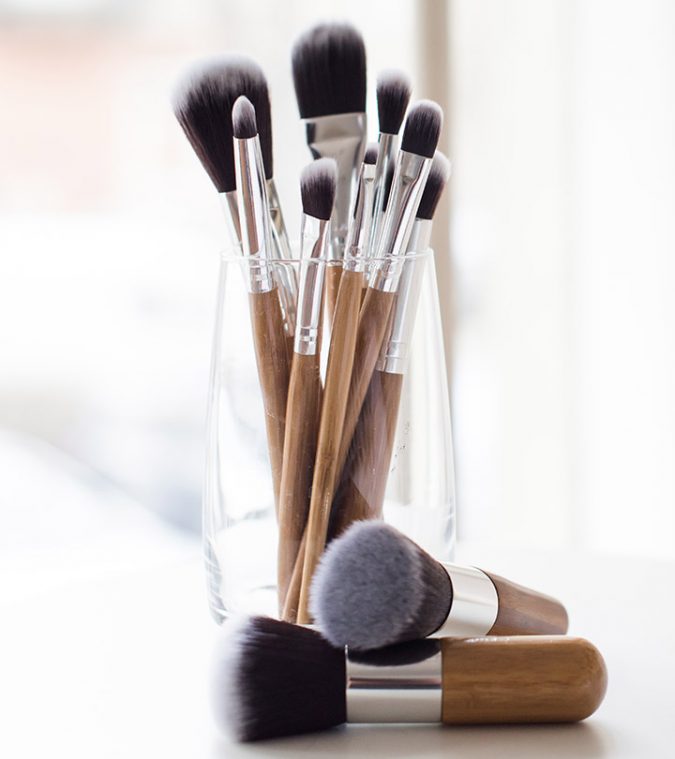 Clean-makeup-Brushes-with-baby-shampoo-2-675x759 7 Best Ways to Clean Makeup Brushes Professionally