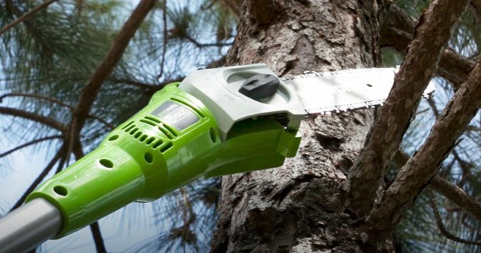 Greenworks Pole Saw 2 Top 10 Best Construction Tools List - 6