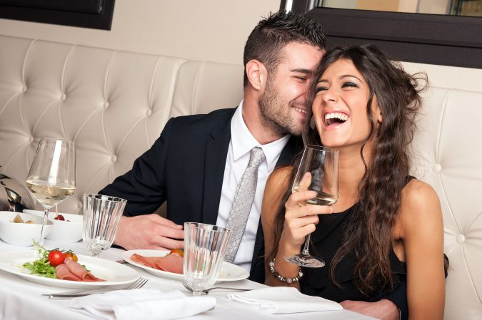 complimenting-a-woman-675x449 Experts Reveal 10 Relationship Secrets to Make Your Partner Feel Special