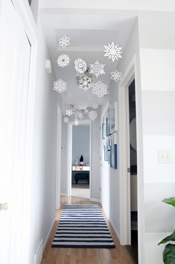 snowflakes 1122 Top 10 Ideas To Make Your Home Look Magical and Enjoyable For Holidays - 6