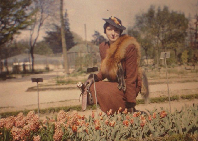 vp_autochrome_dame_au_renard_01-675x479 Best 7 Technological Inventions Changed Digital Photography