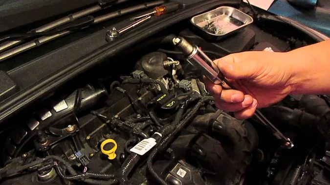 fix car Replacing Spark Plugs 2 What Car Issues You Can Fix with AutoZone Tool Rental - 12