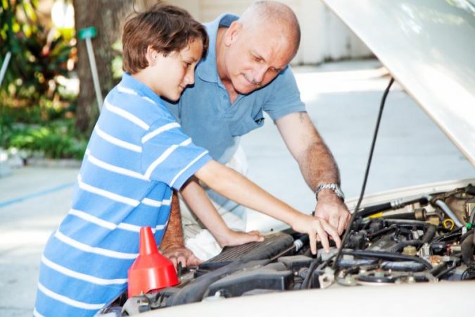fixing car What Car Issues You Can Fix with AutoZone Tool Rental - 2