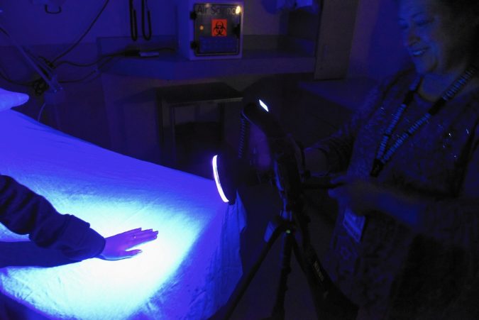alternative-light-photography-655-675x451 Technological Wonders: Forensic Science