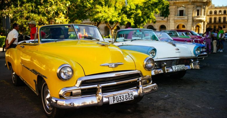 cuba classic car Special Occasions to Rent a Luxury Car - 1