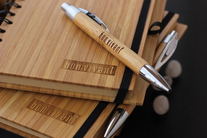 10 Branded Gifts & How They Build the Company's Reputation 4 customized business gift for client 2 10 Branded Gifts & How They Build the Company's Reputation - 4