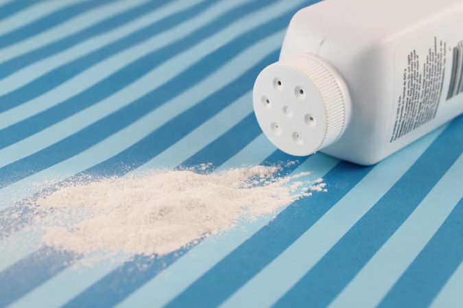 10 Effective Tips for Comfortable Body Waxing 5 apply Baby powder before waxing 10 Effective Tips for Comfortable Body Waxing - 5