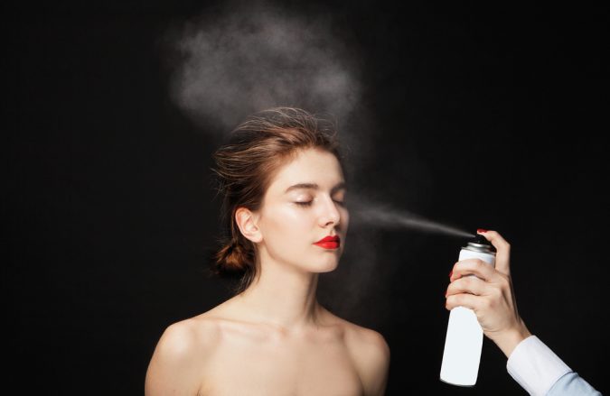 makeup Setting Spray beauty 10 Tips to Hide Acne with Makeup - 19