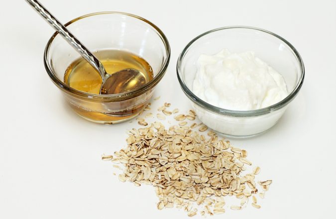 oatmeal-yogurt-honey-remove-blackheads-675x440 Top 10 Fastest Getting-Rid of Blackheads Ways