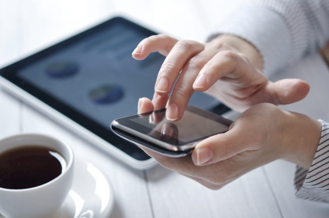Top 5 Productivity Apps You Must Have on Your Devices 10 using smartphone 3 Top 5 Productivity Apps You Must Have on Your Devices - 10
