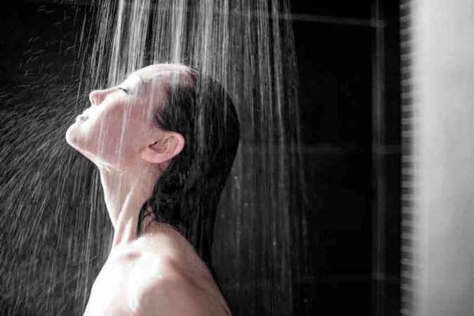 10 Effective Tips for Comfortable Body Waxing 14 washing your body 10 Effective Tips for Comfortable Body Waxing - 14
