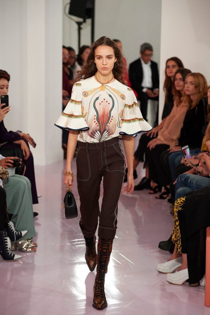 15 Biggest Summer Fashion Trends We Are Obsessed with 38 Chloe spring summer 2018 fashion ankle boots 15 Biggest Summer Fashion Trends We Are Obsessed with - 38