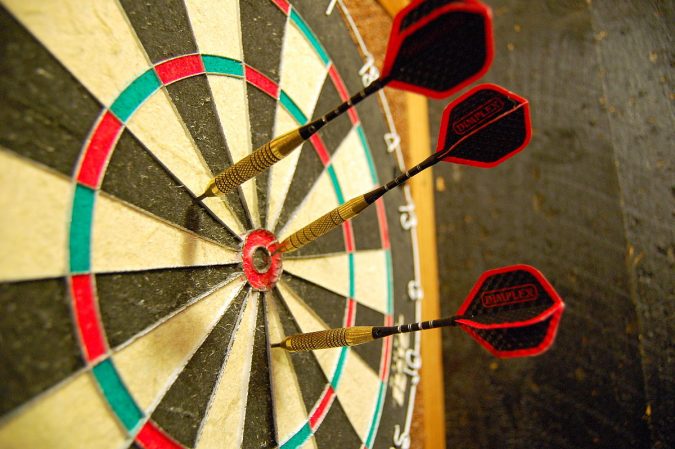 How to Choose the Best Outdoor Dartboard 2 Dartsboard How to Choose the Best Outdoor Dartboard - 2