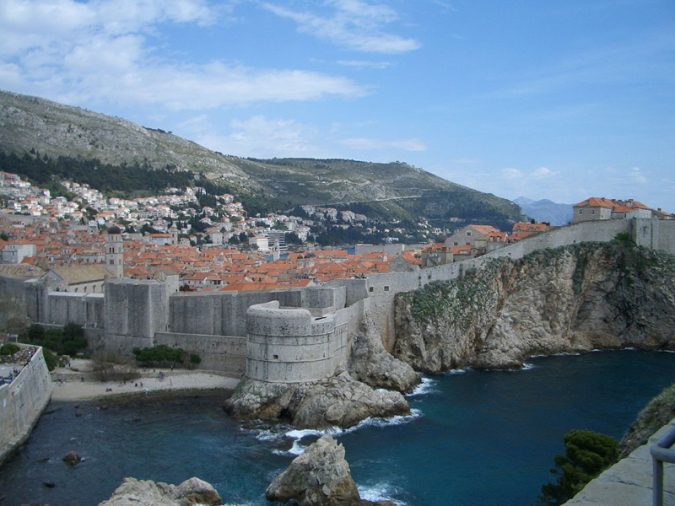 Dubrovnik-the-old-city-walls-675x506 Best 10 Dubrovnik Scenes & Beaches that Attract Tourists