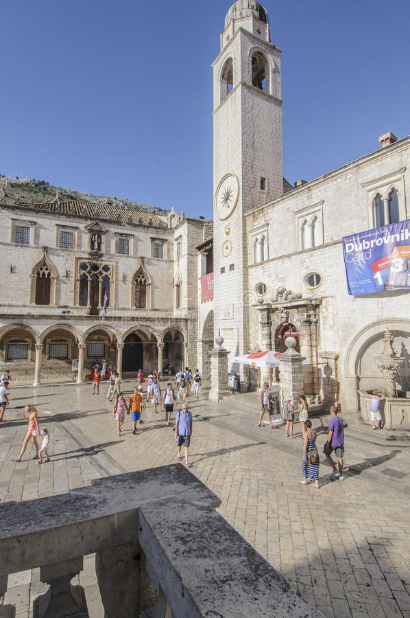 dubrovnik-square-loggia-sponza-palace-clock-tower Best 10 Dubrovnik Scenes & Beaches that Attract Tourists