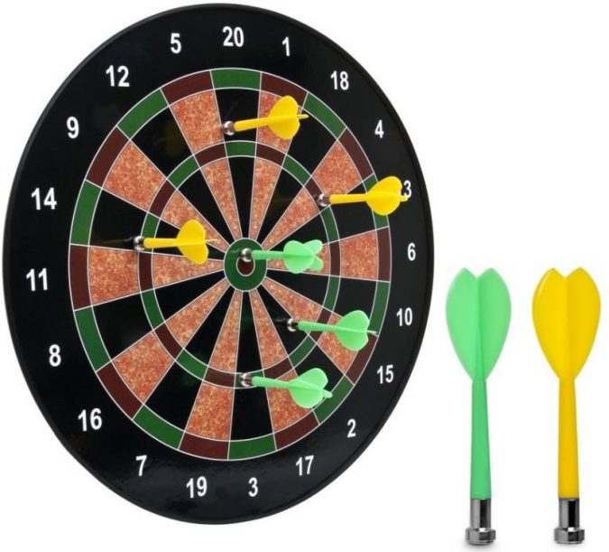 magnetic dartboard How to Choose the Best Outdoor Dartboard - 6