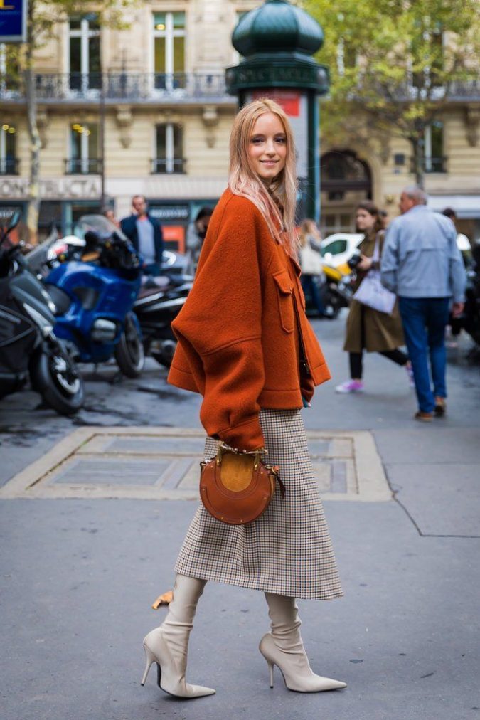 80+ Elegant Fall & Winter Outfit Ideas 39 winter outfit checked skirt 80+ Elegant Fall & Winter Outfit Ideas - 39