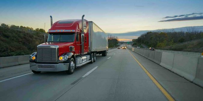 18 wheeler truck 2 15 Frightening 18-Wheeler Accident Statistics - 14