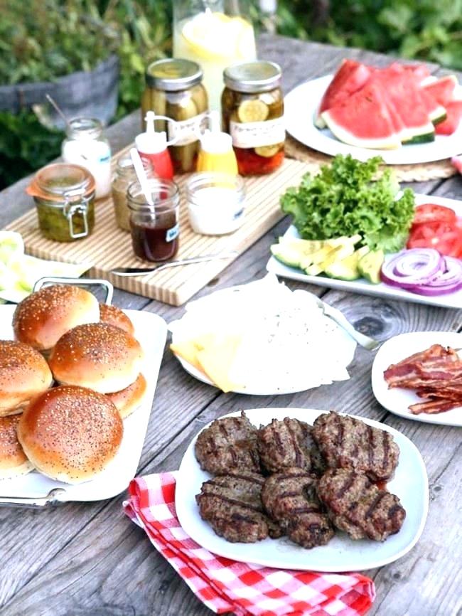 backyard-party-food-bbq-themed-party Best 10 Trending Backyard Party Ideas for All the Party Freaks Out There