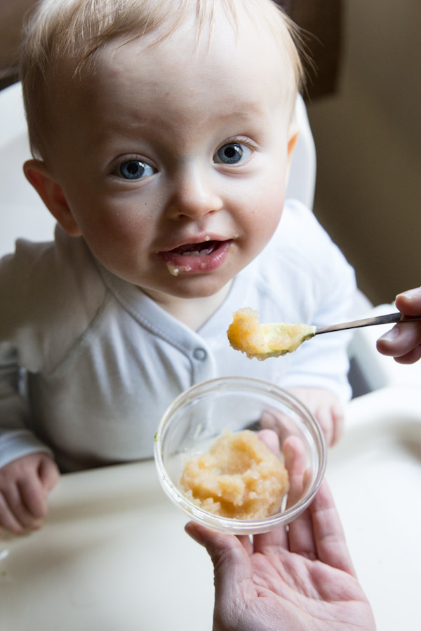 homemade-Baby-Friendly-Applesauce-2 Baby Food Recipes: Making Your Own Baby Food is Simple and Healthy