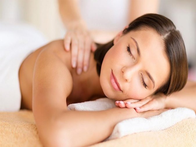 massage for relaxation Holistic Ways to Fight Stress and Find Peace - 6