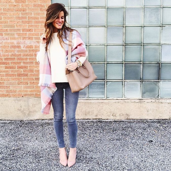 Top 12 Trending Back-to-School Outfits 25 school outfits patterned scarf Top 12 Trending Back-to-School Outfits - 25