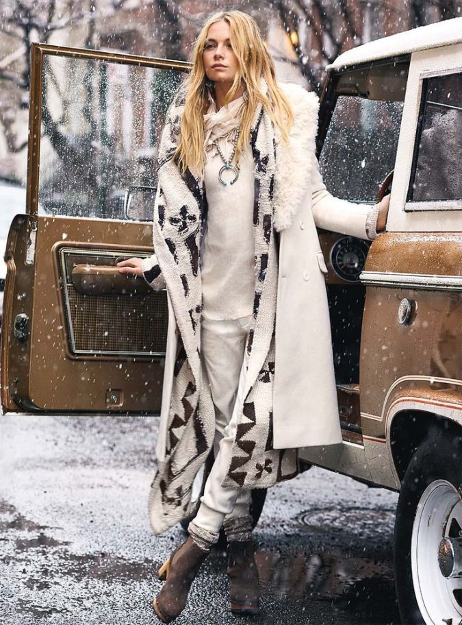 boho outfit layering Top 7 Bohemian Fashion Trends for Fall-Winter - 9