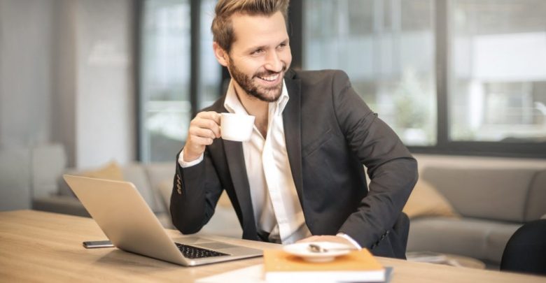Transforming Your Part-Time Hobby into a Full-Time Profession 28 laptop 2 Transforming Your Part-Time Hobby into a Full-Time Profession - Entrepreneurship 28