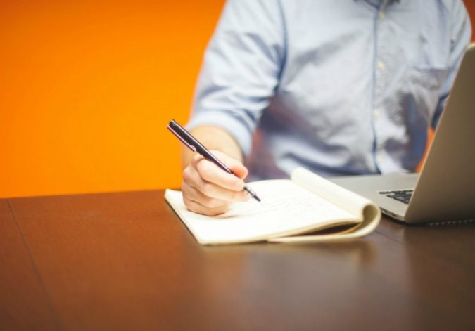 Top 7 Tips and Tricks for Top-notch Content 11 laptop content vreating wtiying how to write good blog titles 1024x635 Top 7 Tips and Tricks for Top-notch Content - 11