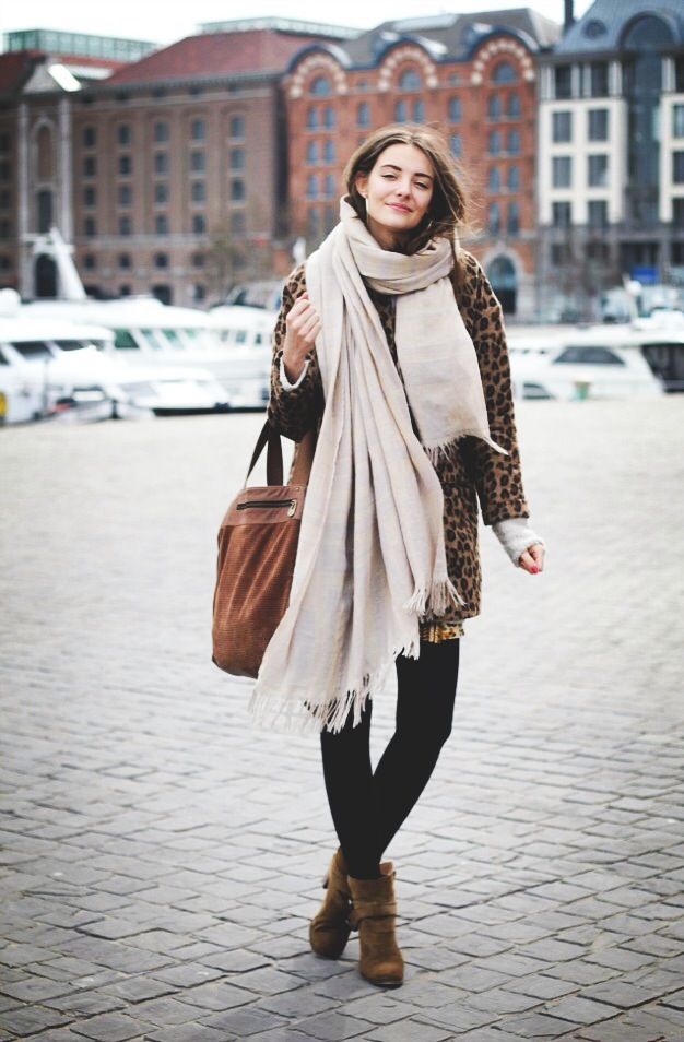 messy-scarf Top 8 Winter Scarves Creative Ways to Wear